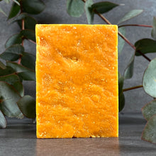 Lade das Bild in den Galerie-Viewer, Bittimseife