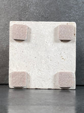 Lade das Bild in den Galerie-Viewer, Travertin Seifenablage
